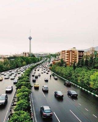 •
در حقیقت همیشه این دیگران هستند که مطالبه دارند و آنها تصمیم میگیرند که شما بر