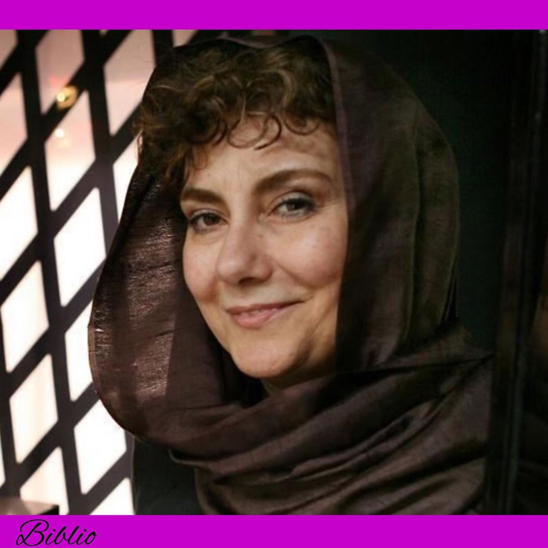 زویا پیرزاد، نویسندۀ ارمنی تبار اهل ایران، در سال ۱۳۳۱ در آبادان به دنیا آمد و 2 زویا پیرزاد، نویسندۀ ارمنی تبار اهل ایران، در سال ۱۳۳۱ در آبادان به دنیا آمد و 2