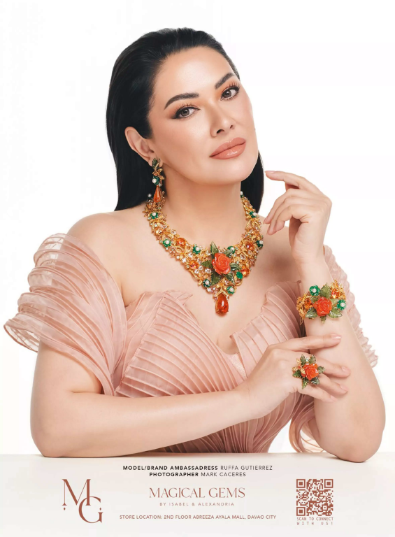 مجله ووگ vogue فیلیپین جولای و آگوست 2025